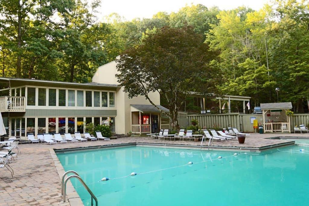 Willa A Smoky Mountains Retreat - Chalet De Montagne Gatlinburg Zewnętrze zdjęcie