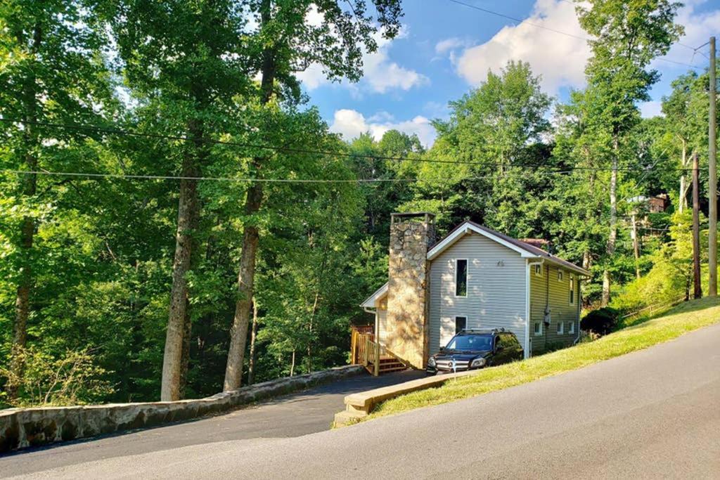 Willa A Smoky Mountains Retreat - Chalet De Montagne Gatlinburg Zewnętrze zdjęcie