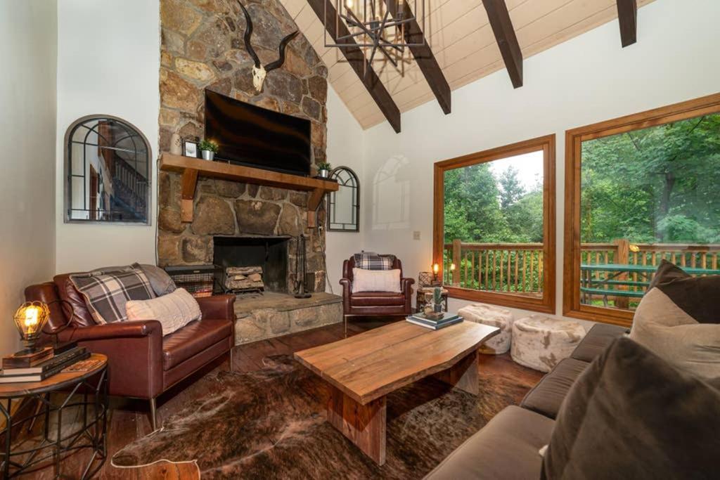 Willa A Smoky Mountains Retreat - Chalet De Montagne Gatlinburg Zewnętrze zdjęcie